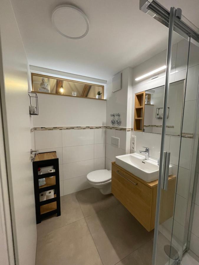 Apartment Zentrale 1-zimmer-wohnung In Der Altstadt *